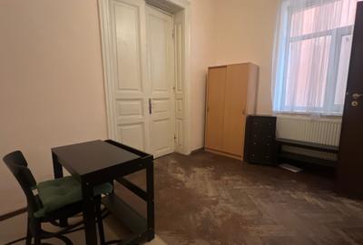 Apartament cu 3 camere semidecomandat în Parcul Carol - 8