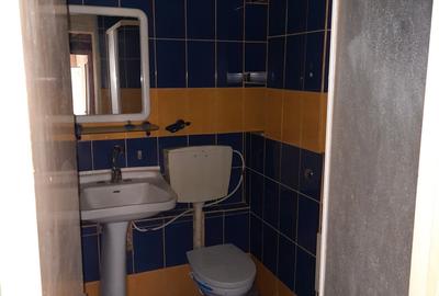 Apartament cu 4 camere decomandat în Olteniței - 26