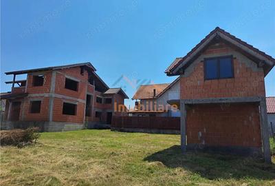 Casă cu Teren 1113 Mp în Cordău - 9