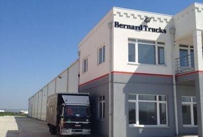 Spațiu comercial, de 1,700 mp, în Central - 1
