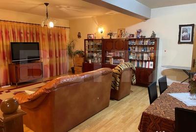 Casă cu 7 camere cu Teren 316 Mp în Central - 9