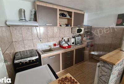Casă cu 4 camere cu Teren 1626 Mp în Ciofrângeni - 5