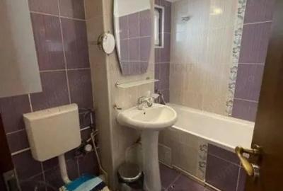 Apartament 3 camere Centru - mobilat, utilat, centrala termica Apartament 3 camere Centru - mobilat, utilat, centrala termica - 5