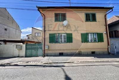 Apartament cu 2 camere semidecomandat în Orașul de Jos - 1