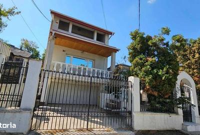 Casă cu 4 camere cu Teren 280 Mp în Independenței