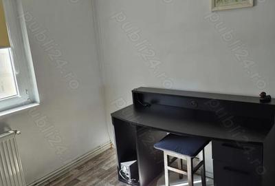 Apartament cu 3 camere decomandat în Vlahuță - 2