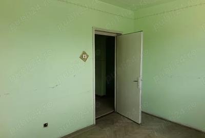 Apartament 3 camere D 11. Etajul 6. Pre? 17500 euro. - 2