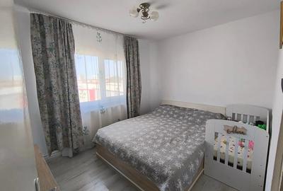 Proprietar! Vand apartament cu 3 camere decomandat - 7