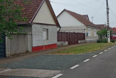 Casă cu 2 camere cu Teren 1100 Mp în Curtici - 2