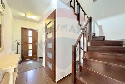 Casă cu 5 camere cu Teren 500 Mp în Dârste - 4