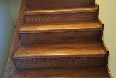 Casa-Vila ultrafinisata in regim D+P+E cu toate utilitatile cu 900 mp,teren - 12