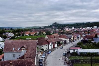 CASĂ COMPUSĂ DIN 2 CORPURI + CURTE + ANEXE - ORAȘ RUPEA | COMISION 0% - 3