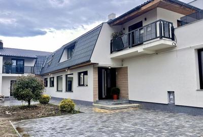 Casă individuală cu 5 camere în Dămăroaia