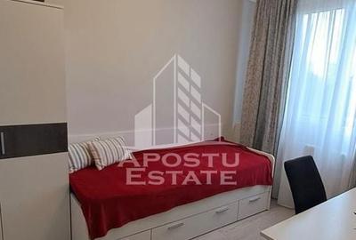 Apartament cu 3 camere decomandat, mobilat în Circumvalațiunii - 14
