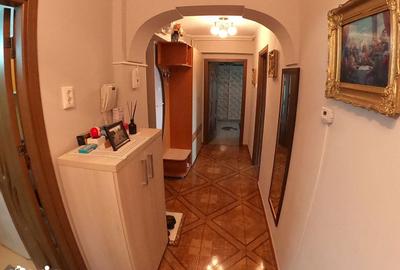 Apartament cu 3 camere, mobilat în Peninsula - 2