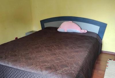 Apartament cu 2 camere decomandat în 22 Decembrie - 7