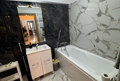 Apartament cu 3 camere decomandat în Central - 3