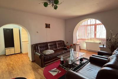 Apartament cu 2 camere semidecomandat în Exterior Vest