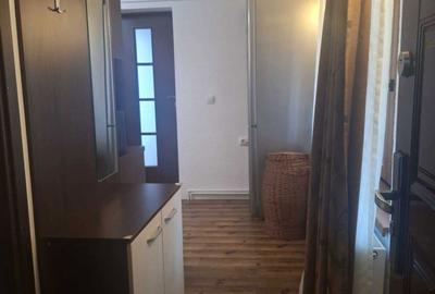 Apartament cu 2 camere decomandat în Gura Râului - 2