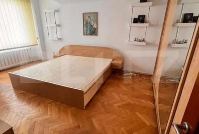Apartament cu 4 camere decomandat în Central - 8