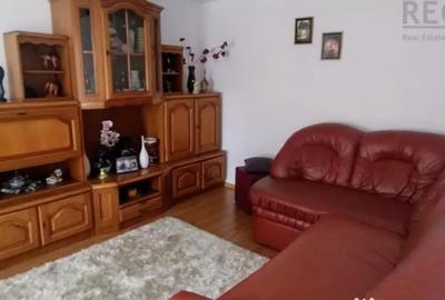 Casă cu 4 camere cu Teren 1800 Mp în Smeeni - 3