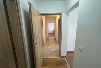 Apartament cu 3 camere decomandat în Noua - 3
