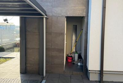 Casă cu 6 camere cu Canalizare în Ultracentral - 8