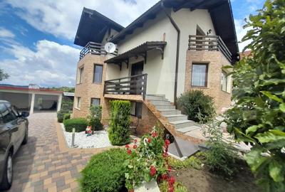 Casa 4 camere, 240 mp utili, 750 mp teren, zona Sigmir Casa 4 camere, 240 mp utili, 750 mp teren, zona Sigmir - 1