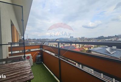 Apartament cu 3 camere decomandat, mobilat în Tractorul - 14