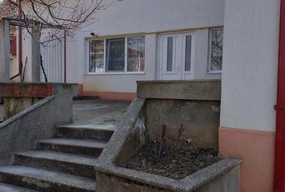 Casă cu Teren 1000 Mp în Bucium - 3