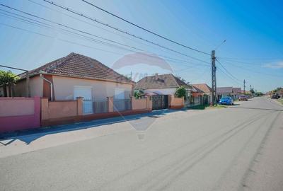 Casa si teren de 1397 mp de vanzare in Ineu, la 18 km de Oradea - 24