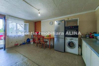 Casă cu 6 camere în Bejan - 13