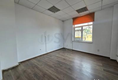 Casă cu 9 camere cu Canalizare în Moșilor - 8