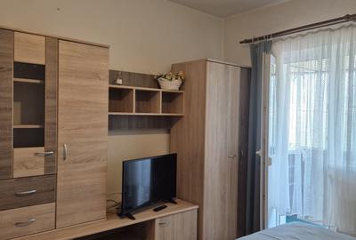 Garsonieră decomandată în Central - 1