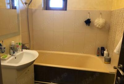 Apartament cu 3 camere decomandat în Central - 4