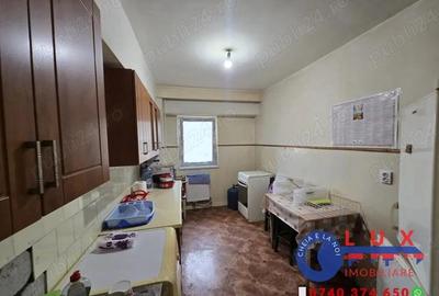 Apartament cu 2 camere decomandat în Babadag - 2