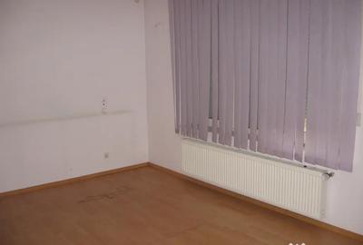 Casă cu 5 camere în Ciorogârla - 1