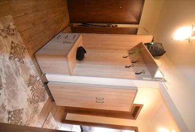 Apartament 3 camere decomandat ,2 bai ,etaj intermediar Tractorul - 20