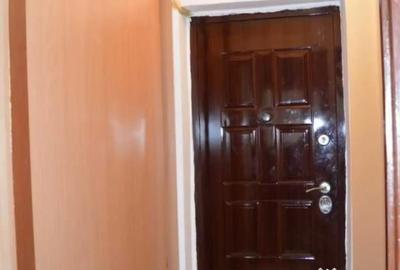 Garsonieră semidecomandată în Apărătorii Patriei