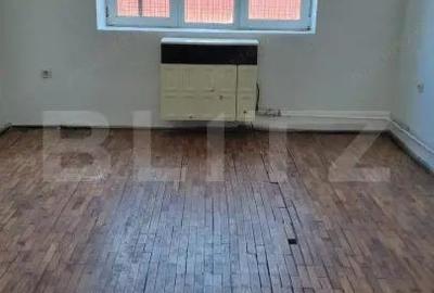 Garsoniera 20 mp , zona Micro 15 - 3