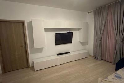 Apartament cu 2 camere decomandat în Palazu Mare - 2