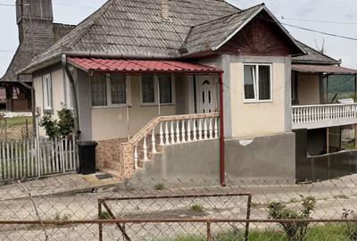 Casă cu 3 camere în Podișu - 2