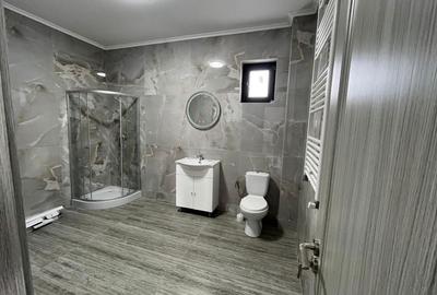 Casă cu 4 camere în Central - 2