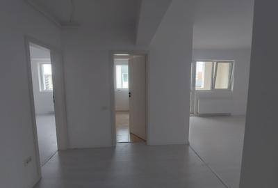 IN CONSTRUCTIE 3 camere dormitor matrimonial la doar 950 m de metrou Aparatori - 2