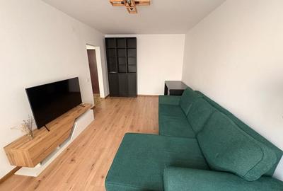 Apartament cu 2 camere decomandat, mobilat în Tei