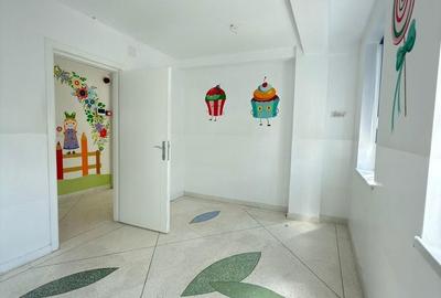 Spațiu comercial, de 200 mp, în Central - 3