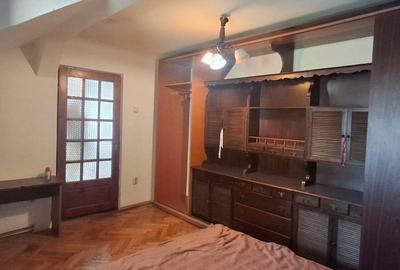 Apartament cu 4 camere semidecomandat în Cotroceni - 4