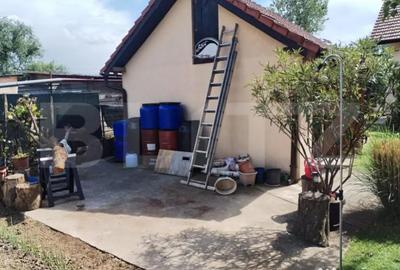 Casă cu 4 camere cu Teren 1241 Mp în Amați - 1