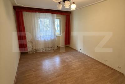 Apartament cu 2 camere decomandat în 13 Decembrie - 1