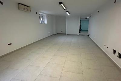 Vând spațiu comercial (SAD) ultracentral – 90 mp utili Vând spațiu comercial (SAD) ultracentral – 90 mp utili - 1